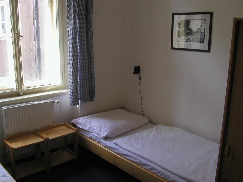 Travellers Hostel Praha Luaran gambar