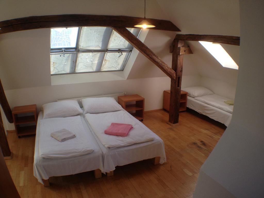 Travellers Hostel Praha Bilik gambar