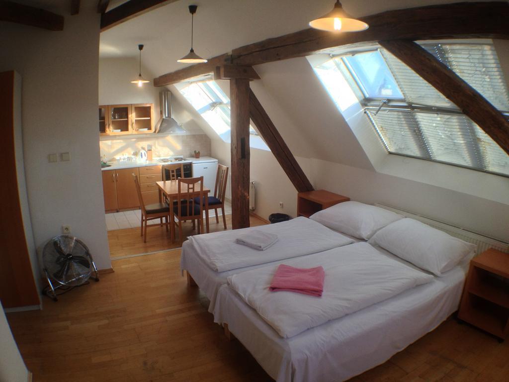 Travellers Hostel Praha Bilik gambar